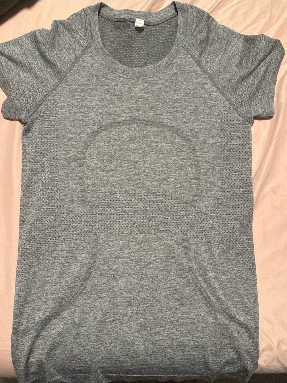 lululemon athletica Gray Short Sleeve Seamless Tee